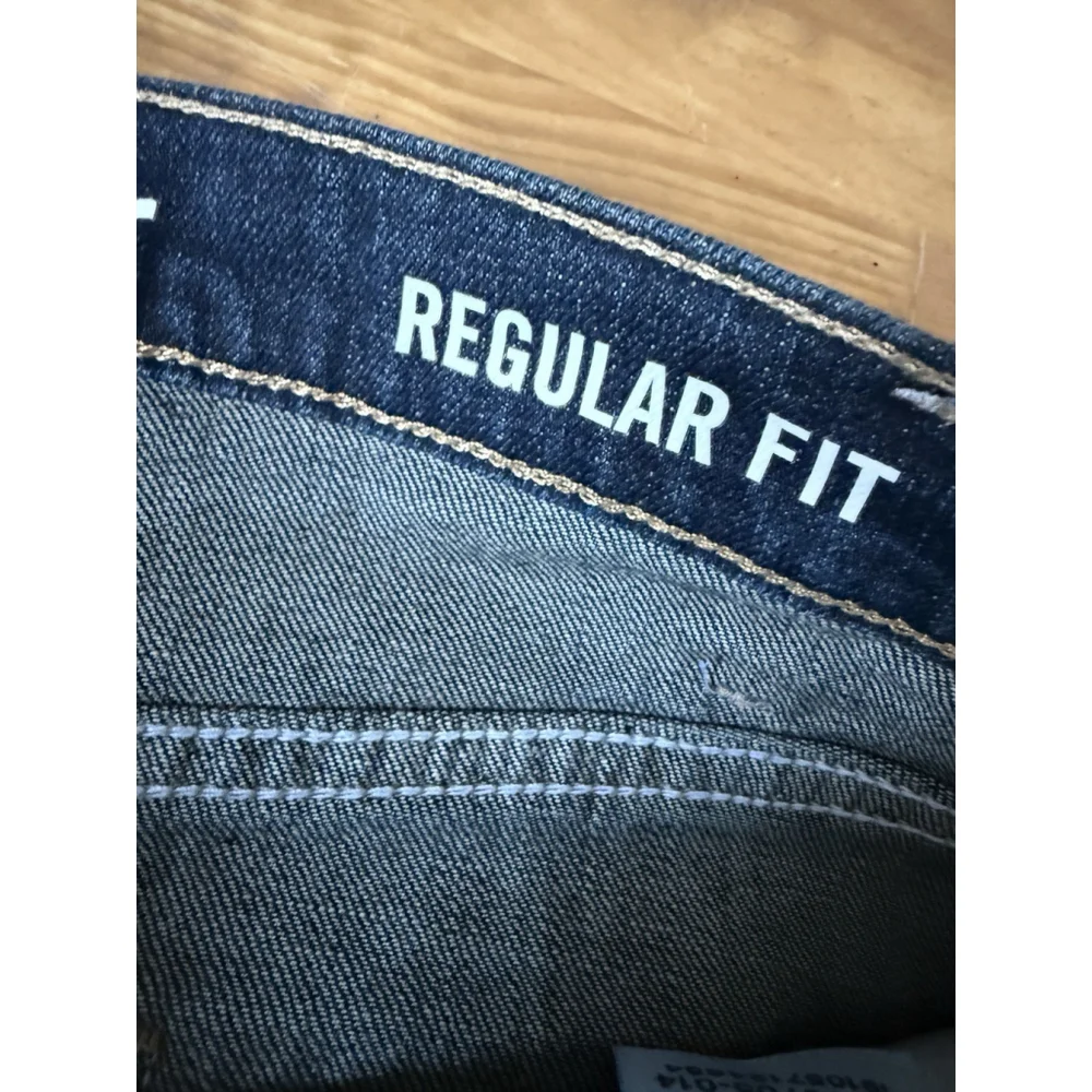 Wrangler Jeans Men's Size 38x30 Regular Fit Denim Straight Leg Stretch‎ NWT